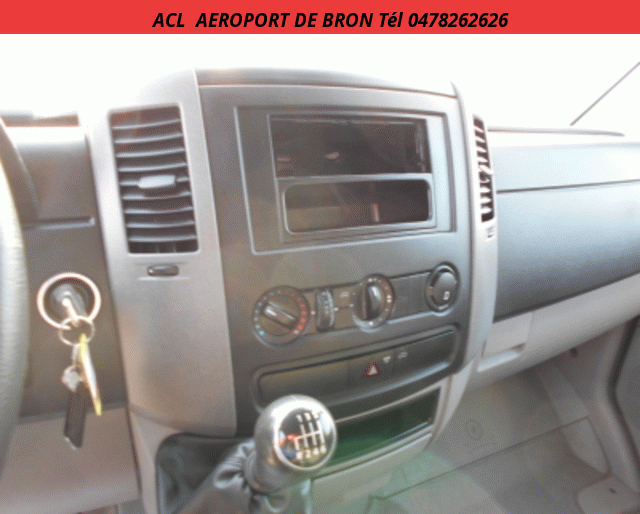 Volkswagen FRIGO RTE/SECTEUR CRAFTER CHASSIS TDI 143