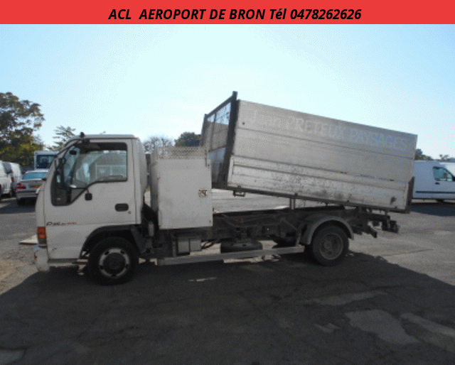 Isuzu TRI-BENNE+COFFRE+REHAUSSES 3.0L 130CH
