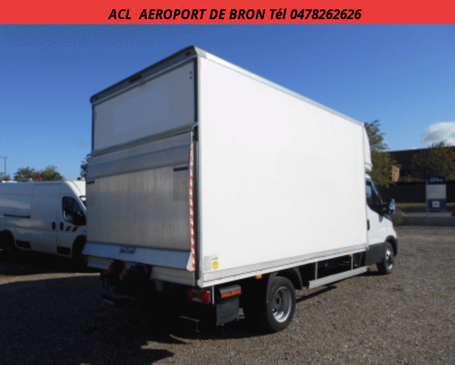 Iveco 35 C 15 CAISSE +HAYON