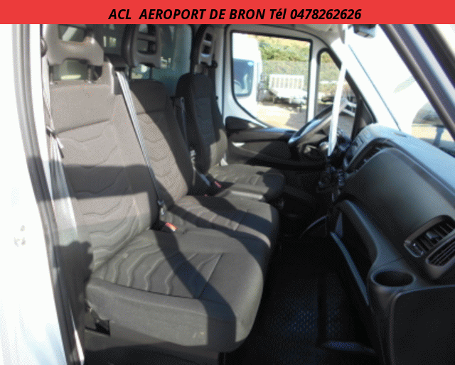 Iveco 35 C 15 CAISSE +HAYON