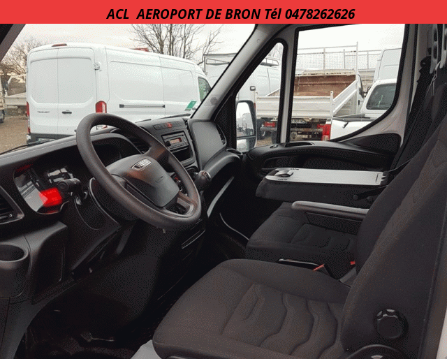Iveco 35S13V12 DOUBLE CABINE 2.3 MTJ 130