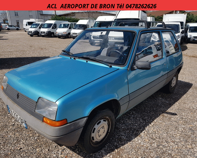 Renault SUPER CINQ ESSENCE 3 PORTES Non definie