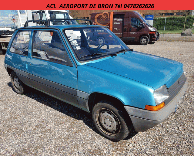 Renault SUPER CINQ ESSENCE 3 PORTES Non definie