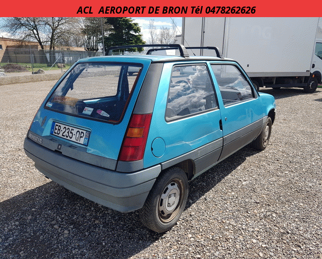 Renault SUPER CINQ ESSENCE 3 PORTES Non definie