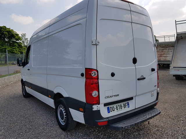 Volkswagen CRAFTER L2 H2 BUSINES LINE TDI 136