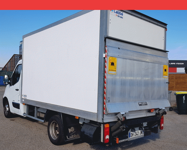 Renault CAISSE 15 M3 + HAYON MASTER R.J 2.3 DCI 125