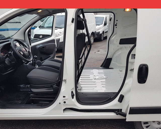 Fiat FIORINO PACK PRO NAV 1.4 I ESSENCE 80