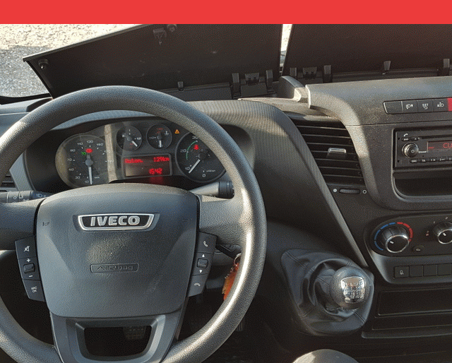 Iveco 35 S 13 V 12 7 PLACES 2.3 MTJ 130