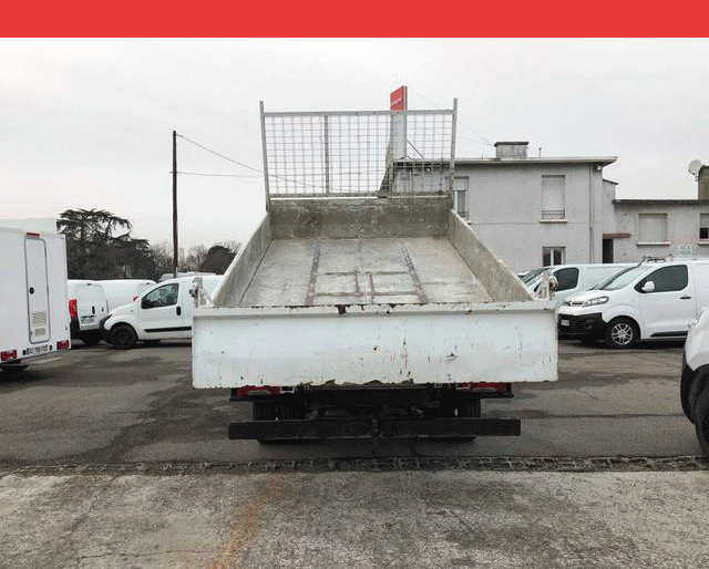 Iveco BENNE + COFFRE 35 C 17 7 PLACES 3.0 HPI 170