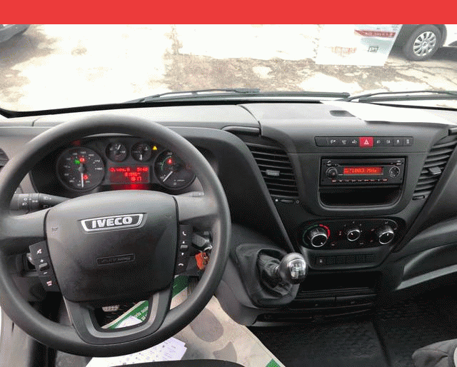 Iveco BENNE + COFFRE 35 C 17 7 PLACES 3.0 HPI 170