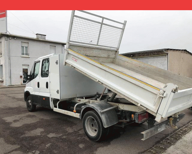 Iveco BENNE + COFFRE 35 C 13 7 PLACES 2.3 HPI 130