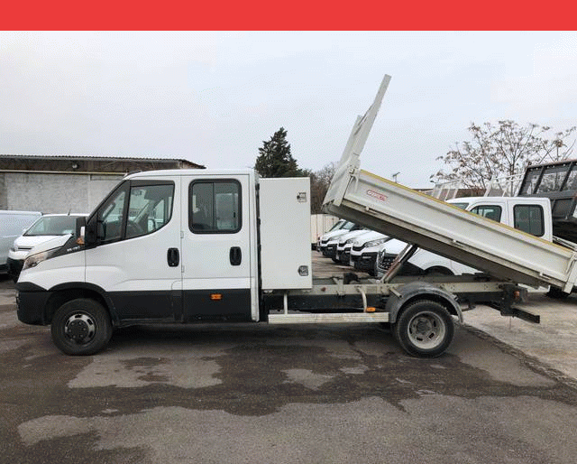 Iveco BENNE + COFFRE 35 C 13 7 PLACES 2.3 HPI 130