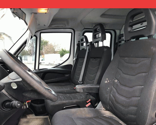 Iveco BENNE + COFFRE 35 C 13 7 PLACES 2.3 HPI 130