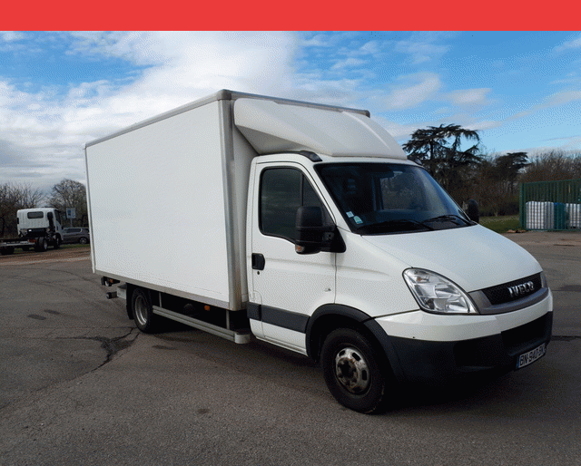 Iveco CAISSE + HAYON 35 C 15 3.0 HPI 150