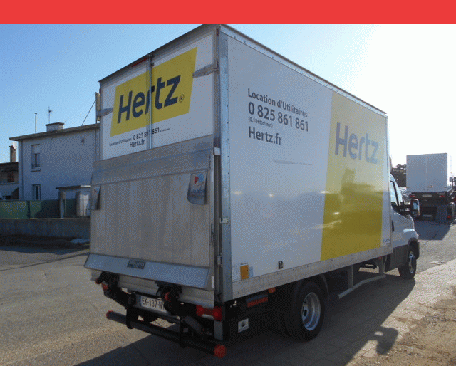 Iveco CAISSE + HAYON 35 C 16 HPI 160