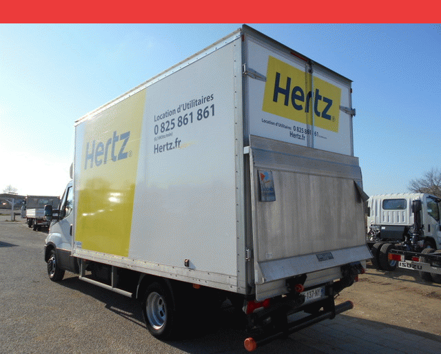 Iveco CAISSE + HAYON 35 C 16 HPI 160