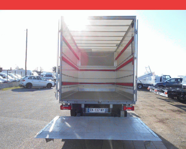 Iveco CAISSE + HAYON 35 C 16 HPI 160