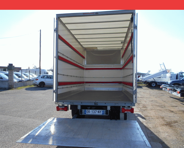 Iveco CAISSE + HAYON 35 C 16 HPI 160