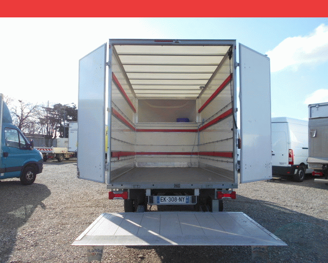 Iveco CAISSE + HAYON 35 C 16 HPI 160
