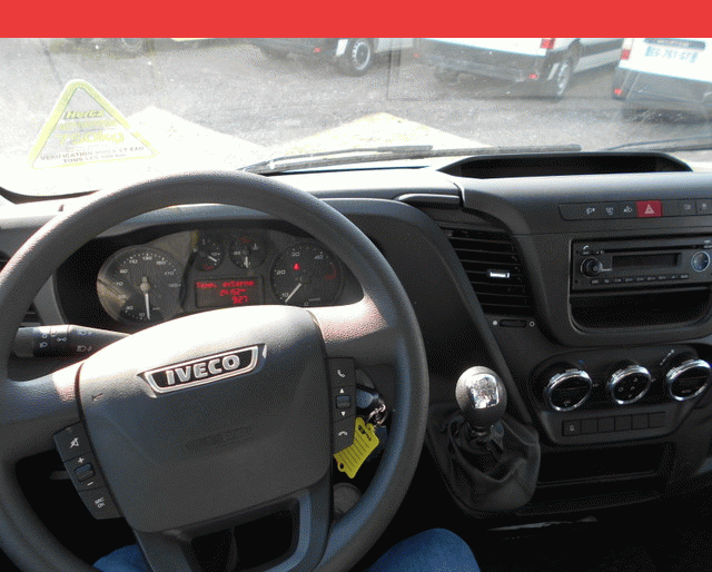 Iveco CAISSE + HAYON 35 C 16 HPI 160