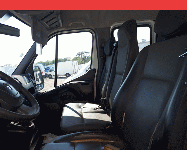 Renault Renault Master PLATEAU + GRUE DOUBLE CAB 2.3 DCI
