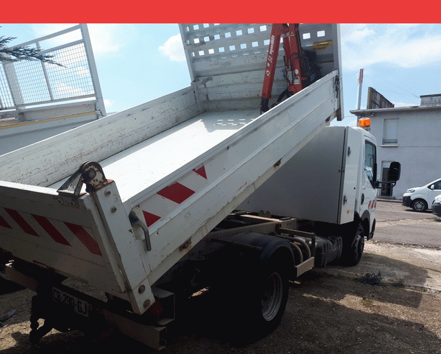 Renault MAXITY GRUE MAXILIFT 500KG+BENNE+COFFRE DCI 130