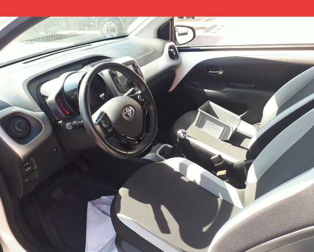 Toyota Toyota Aygo AYGO 1.0 VVT-i X-PLAY STE